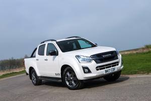 Isuzu D-Max Blade Double Cab 2017 года (UK)